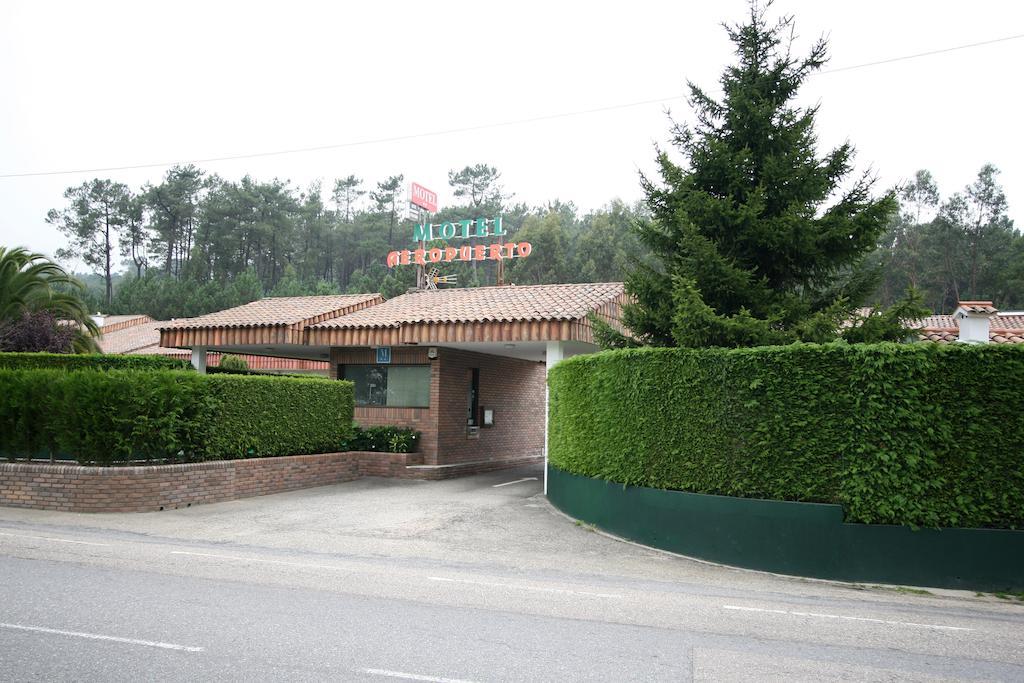 Motel Aeropuerto Vigo Esterno foto