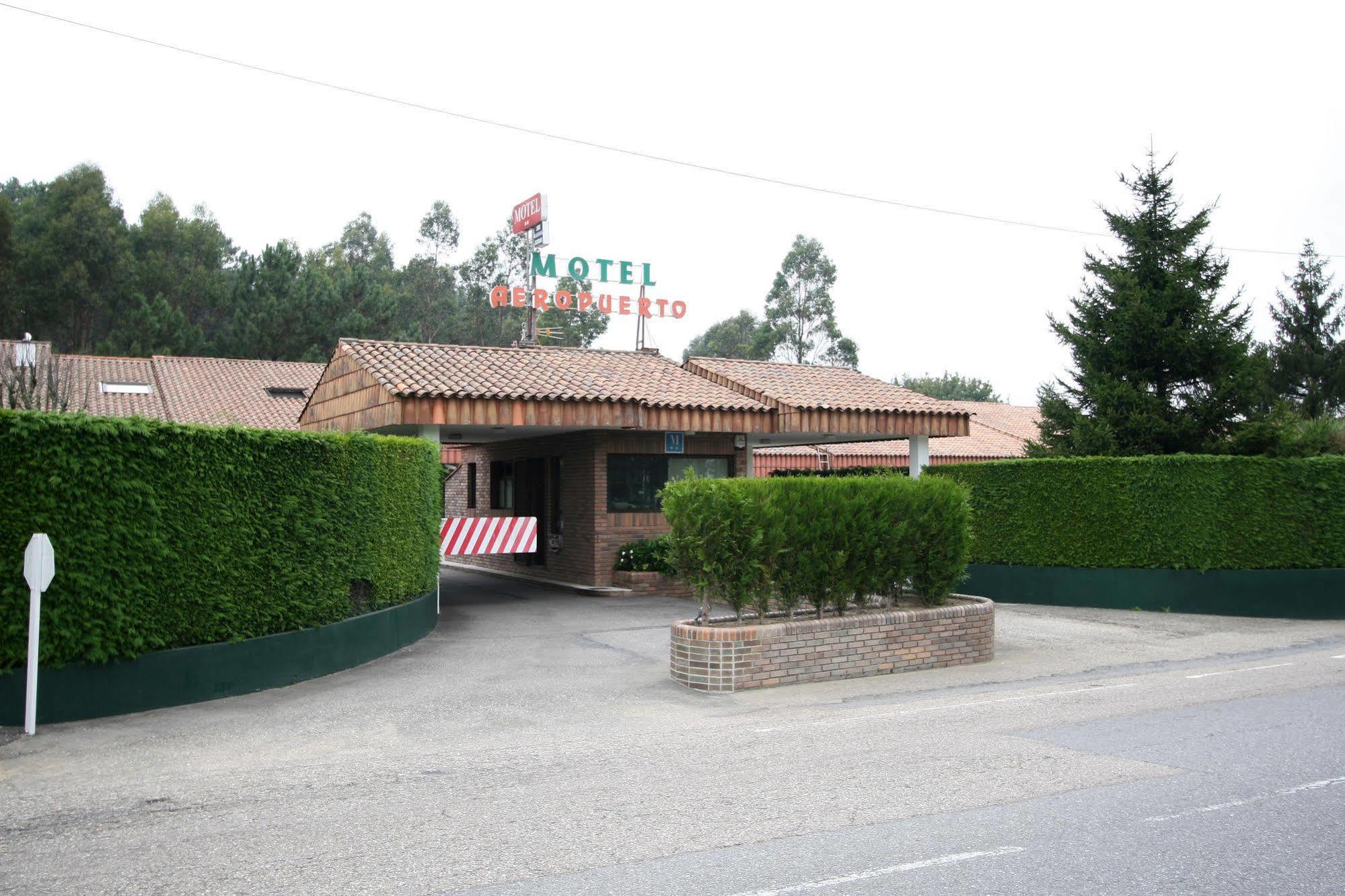 Motel Aeropuerto Vigo Esterno foto
